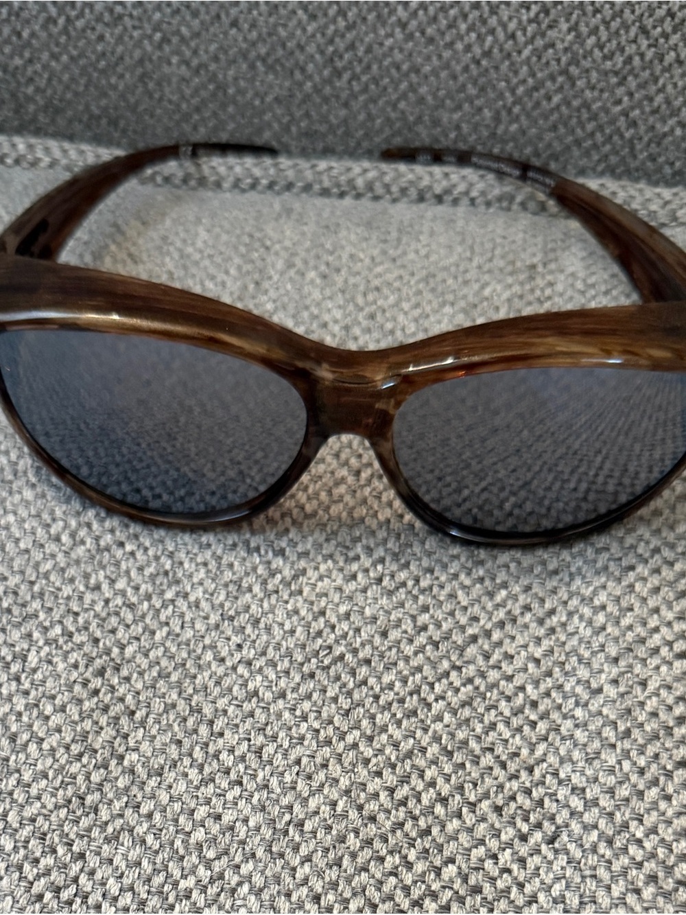 Women's (unisex) Brown Tortoiseshell Fitover Sunglasses Classic Oval Frame